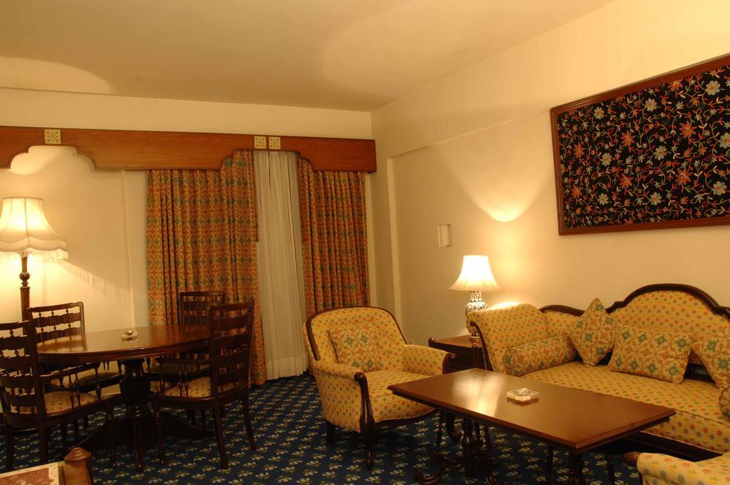Faisalabad Serena Hotel Εξωτερικό φωτογραφία