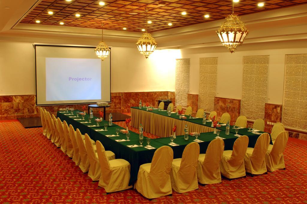 Faisalabad Serena Hotel Εξωτερικό φωτογραφία