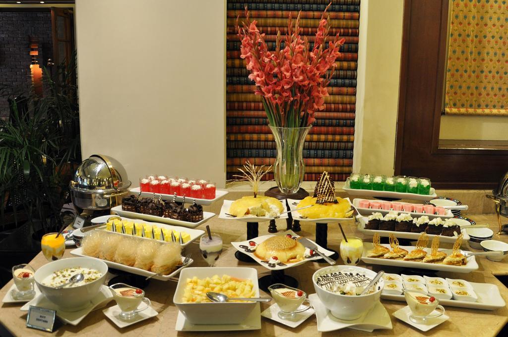 Faisalabad Serena Hotel Εξωτερικό φωτογραφία