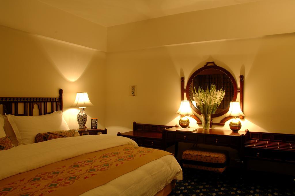 Faisalabad Serena Hotel Εξωτερικό φωτογραφία
